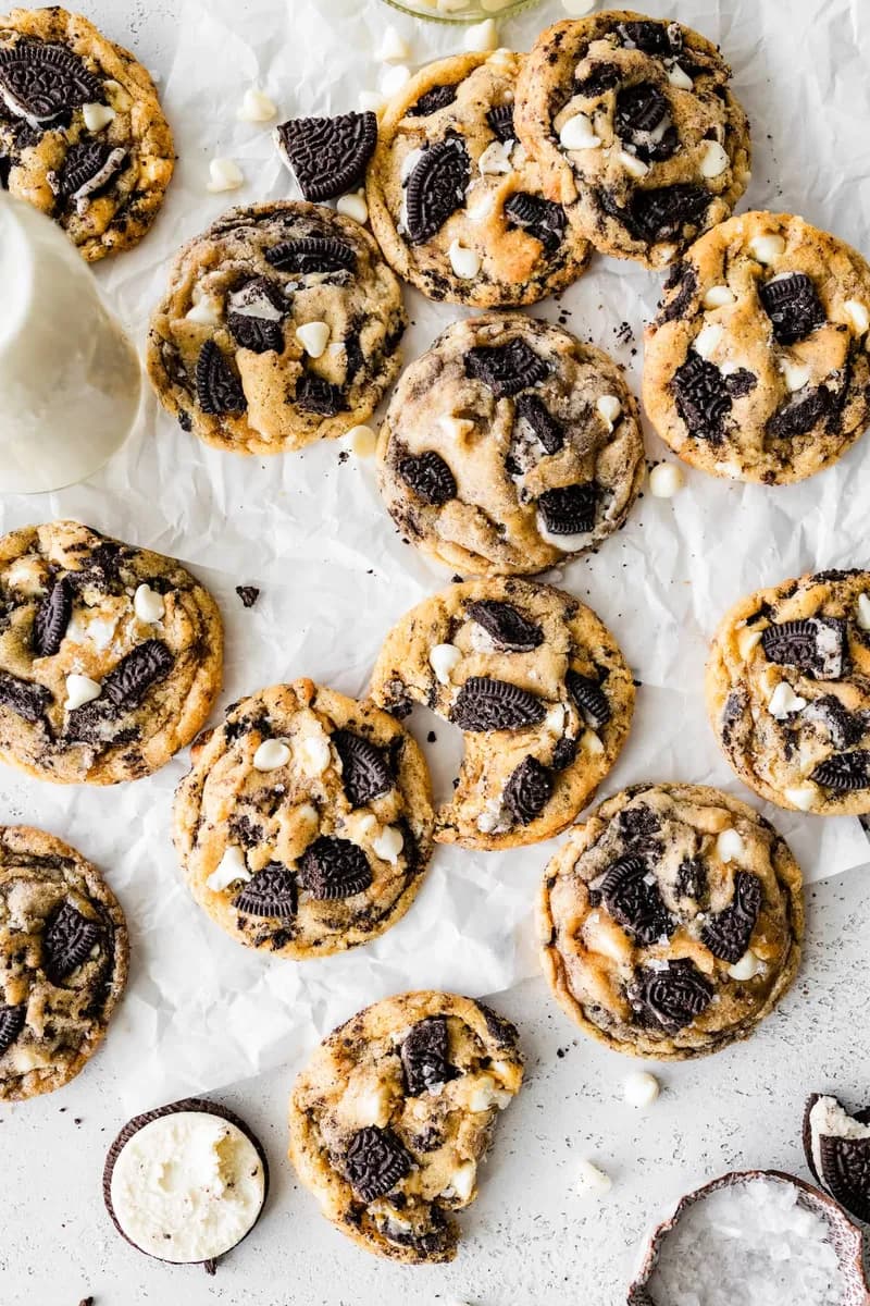 Cookies & Cream Cookies