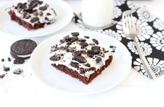 Cookies ‘n Cream Sheet Cake