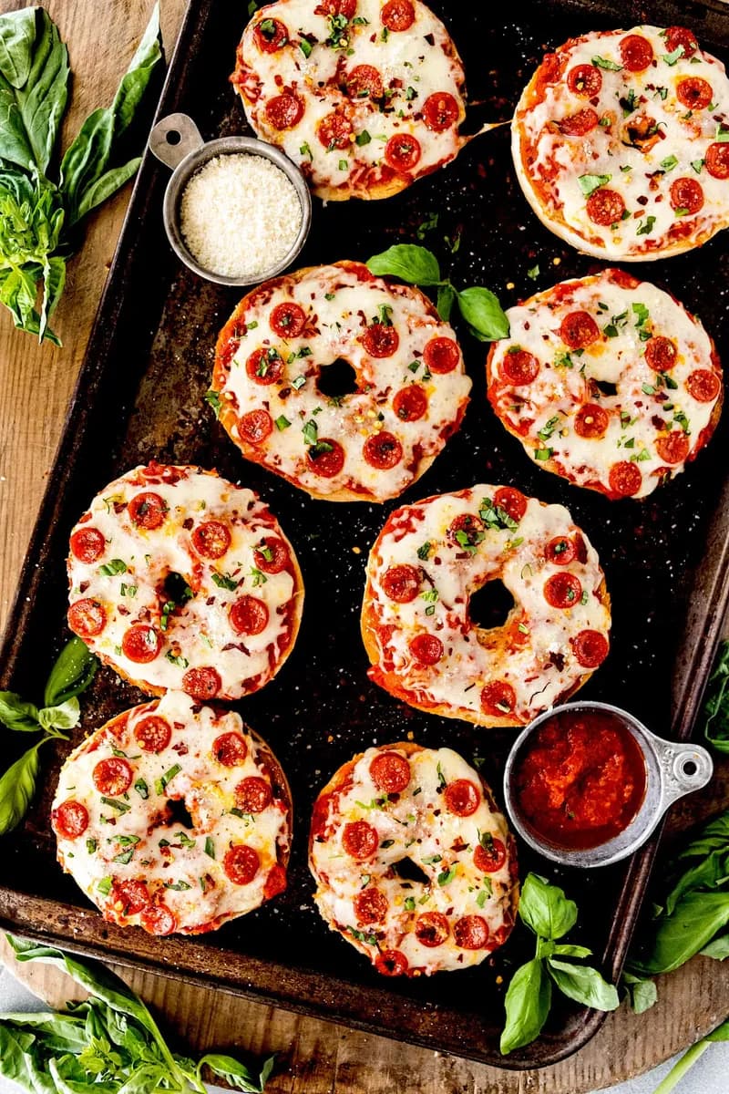 Pizza Bagels