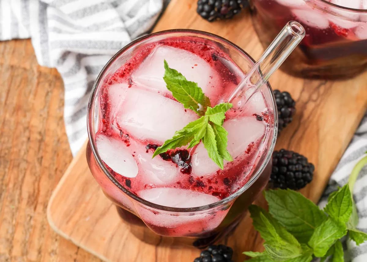 Blackberry Bourbon Smash