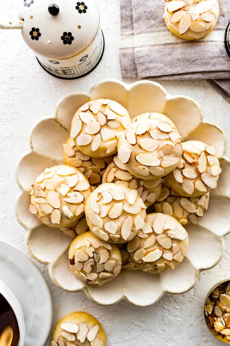 Almond Cookies