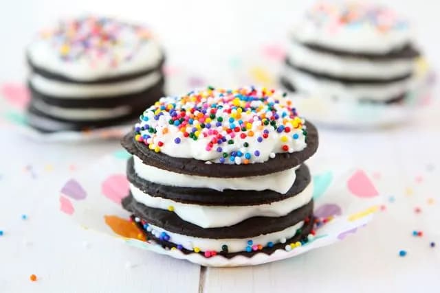Chocolate Icebox Cupcakes