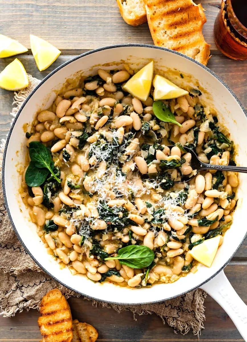 Creamy White Beans with Spinach
