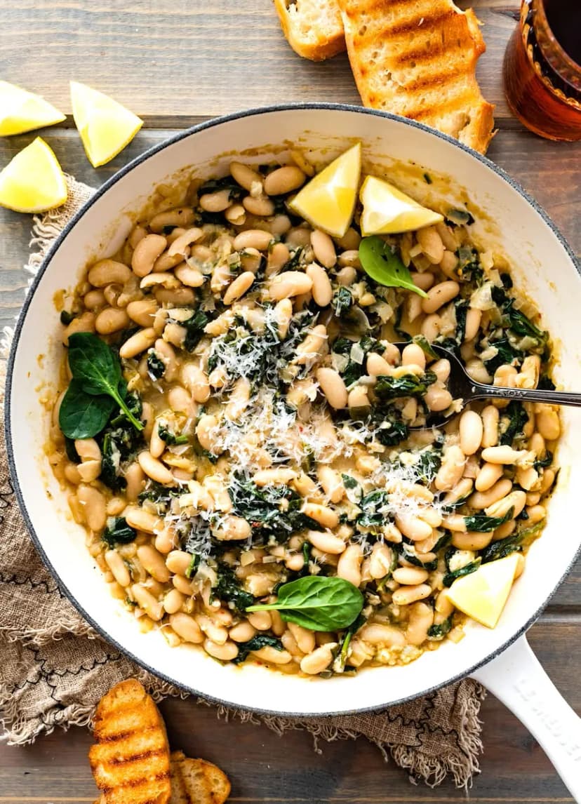 Creamy White Beans with Spinach