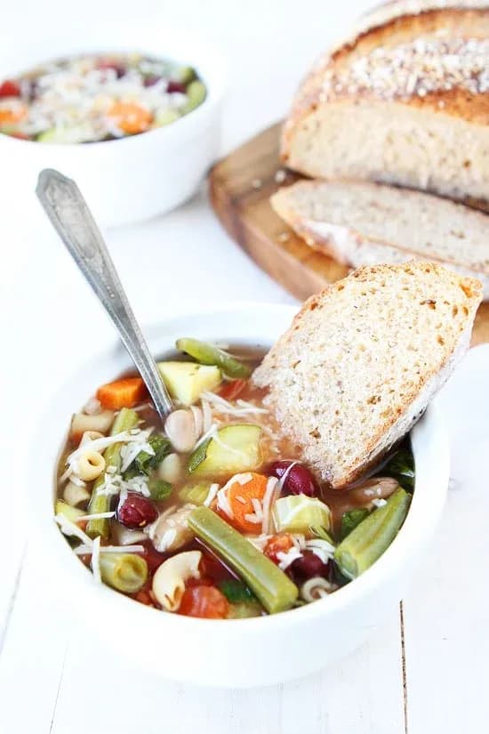 Slow Cooker Minestrone Soup