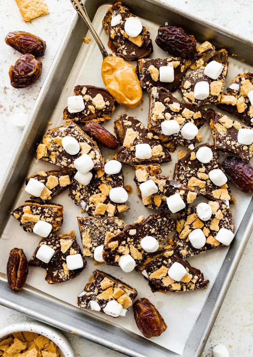 S’mores Date Bark